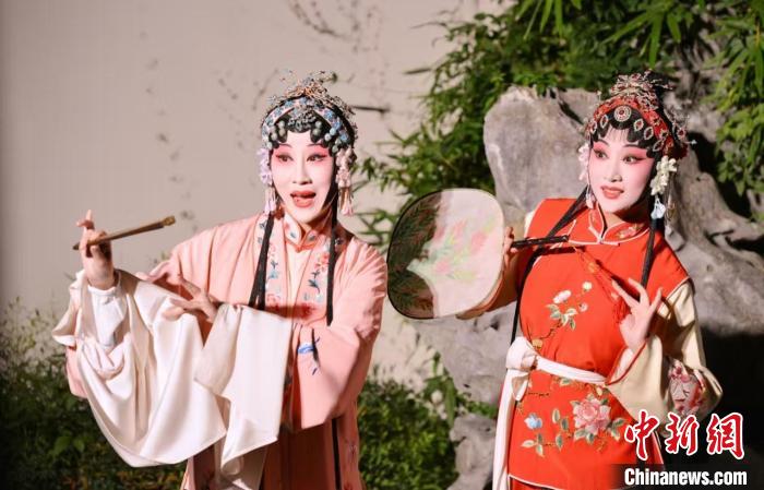 昆曲庭院实景演出。 蒋振江 摄 昆曲庭院实景演出。 蒋振江 摄